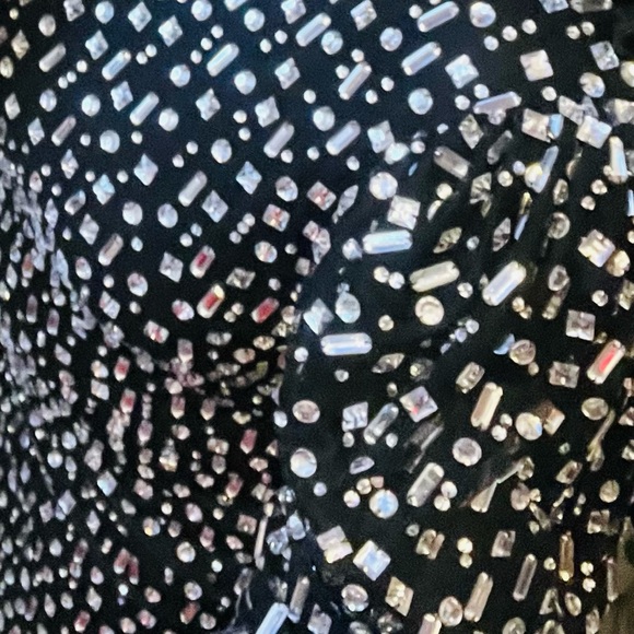 One shoulder bejeweled puff shoulder - Picture 4 of 4